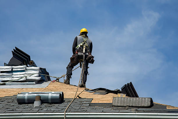Professional Gutter Installation technician working in Fort Hood, TX
